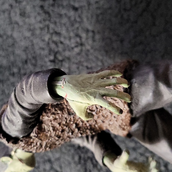 Son of Frankenstein Pro Built Vinyl Model kit Rare - Picture 5 of 14